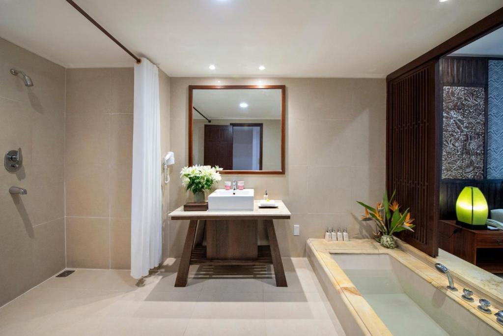 Palm Garden Beach Resort & Spa - 11