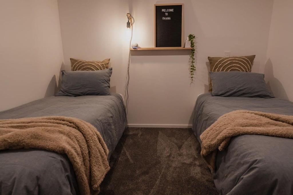 High Roller Luxury Casino Suite & Hot Tub - Resim 19