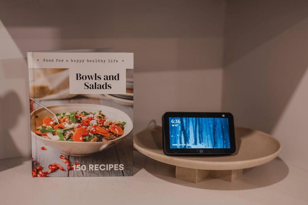 High Roller Luxury Casino Suite & Hot Tub - Resim 14