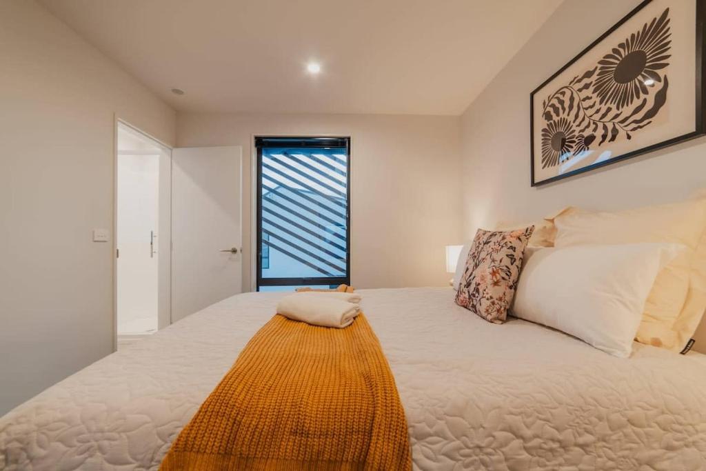 Triple Treat on Fitzgerald - Your 3-BR Getaway - Resim 16