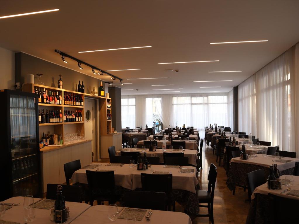 Restaurace v ubytování Hotel Antille e Azzorre