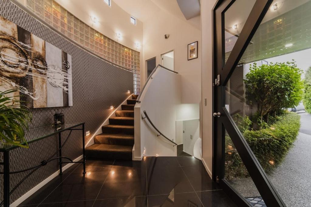 Million Dollar City Views - Sleeps 12 - Resim 25