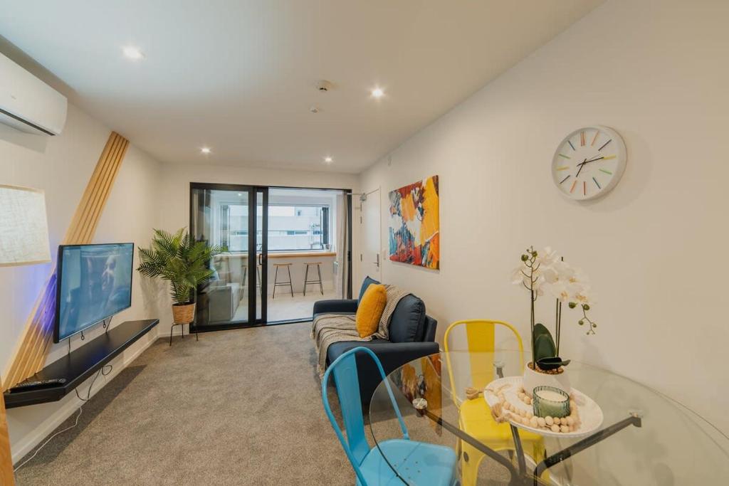 Madhouse Comfort - 2-BR Haven on Tuam Street - Resim 4