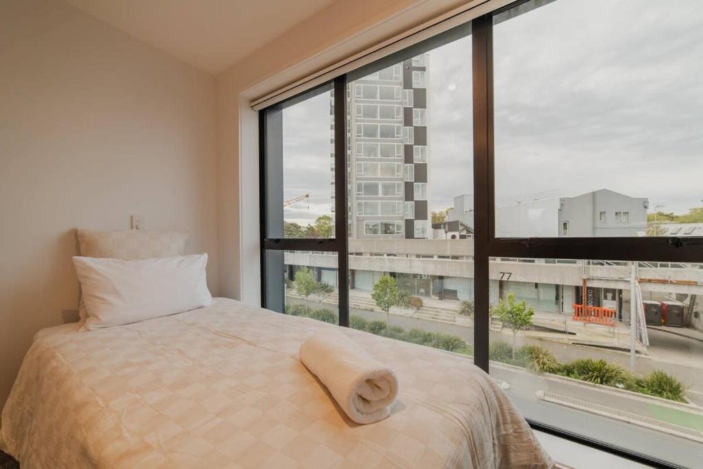 Madhouse Comfort - 2-BR Haven on Tuam Street - Resim 6