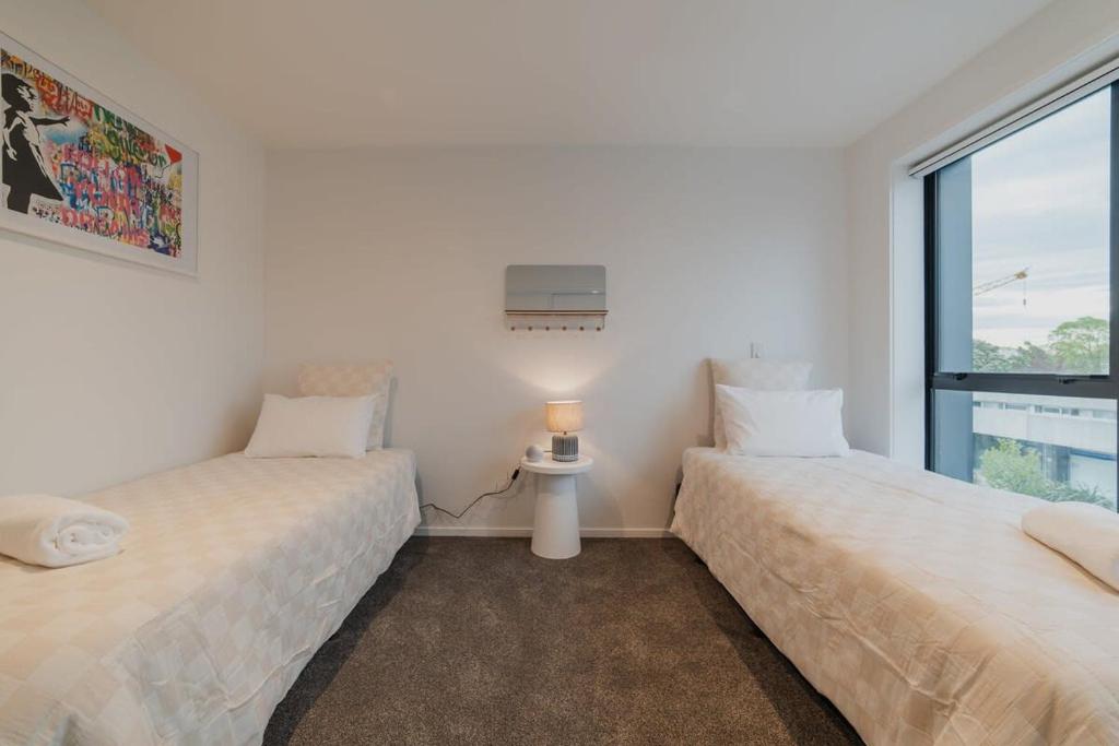 Madhouse Comfort - 2-BR Haven on Tuam Street - Resim 13