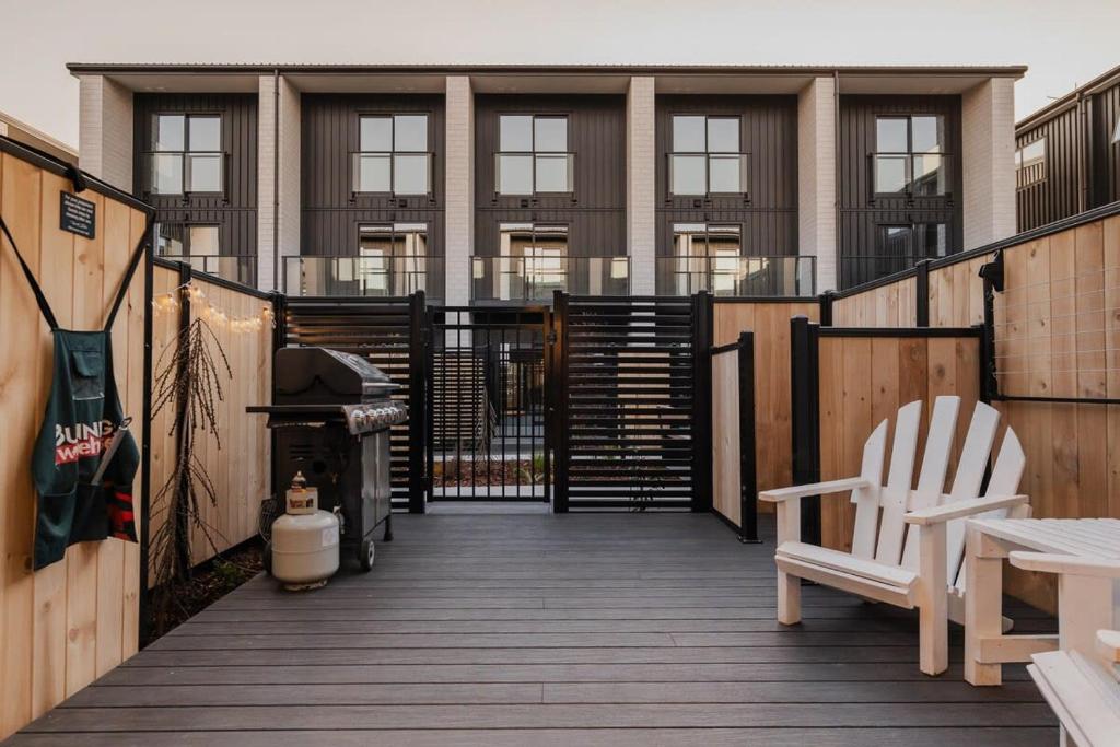 Your Stylish Retreat in the Heart of the City - Resim 13