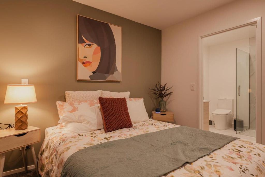 Your Stylish Retreat in the Heart of the City - Resim 27