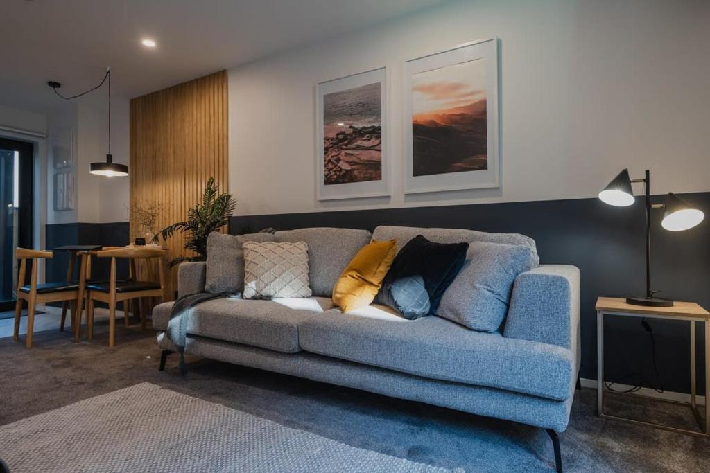 The Perfect City Nook - Designers Delight - Resim 5