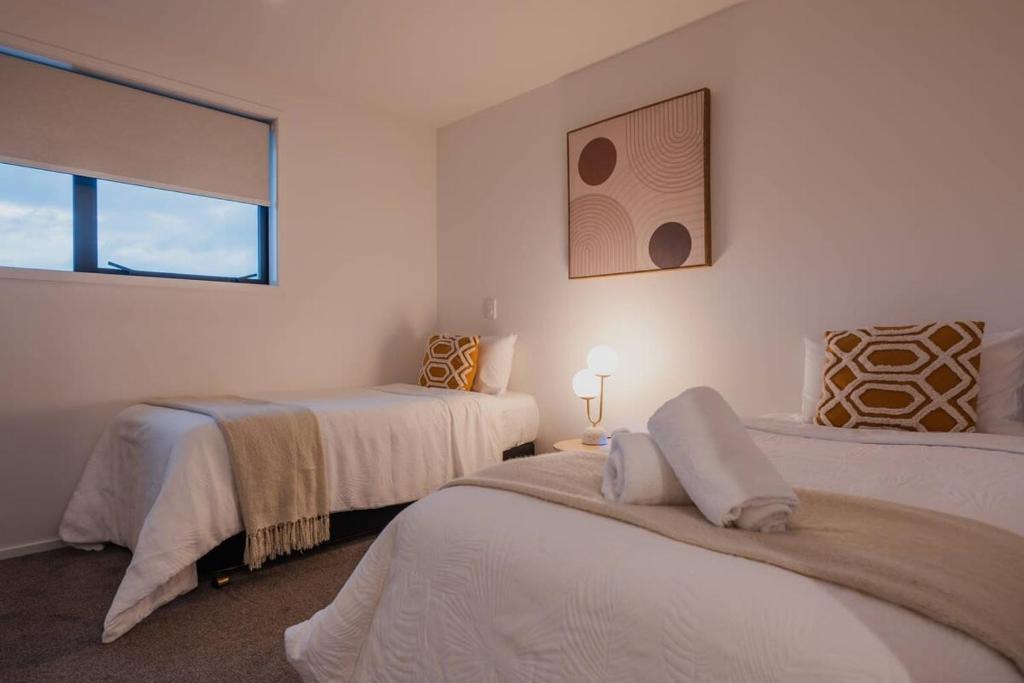 Addington Stadium Stay - Sleeps 6 - Resim 5