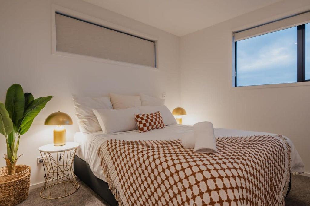 Addington Stadium Stay - Sleeps 6 - Resim 20