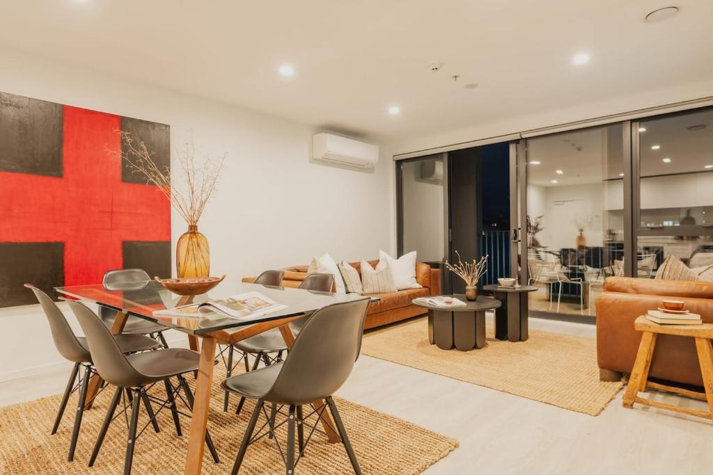 Bright & Airy on Tuam - 2Bedroom Apartment - Resim 16