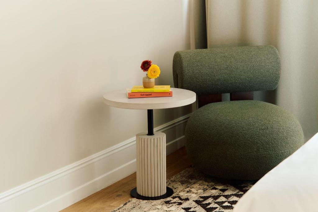 Att I Kvadraturen - Resim 39