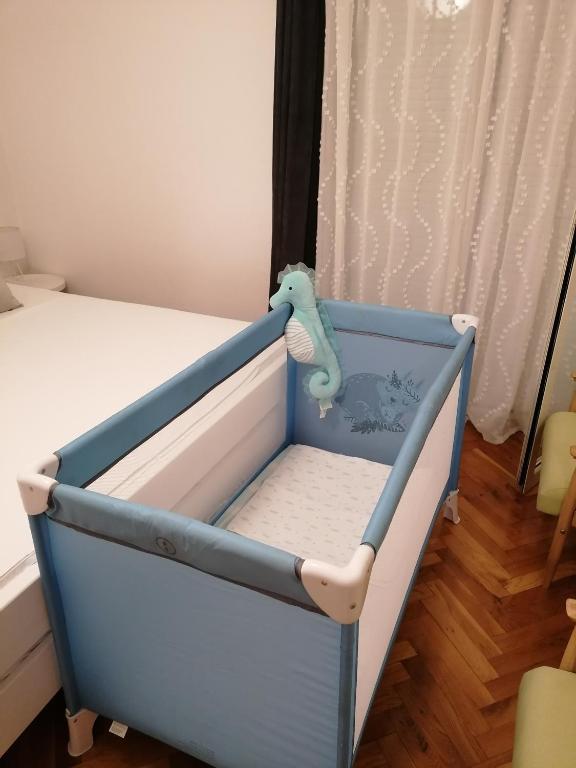 Posteľ alebo postele v izbe v ubytovaní Apartment near the sea-self check-in