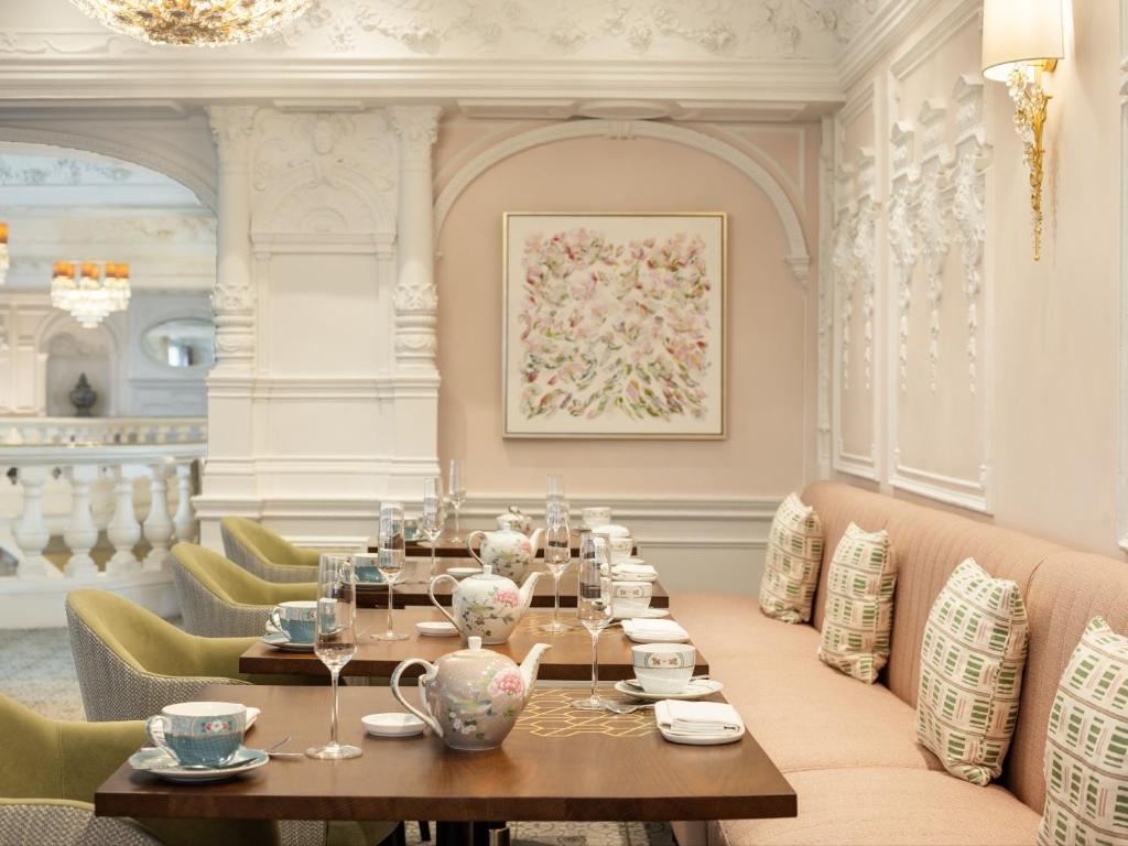 St. Ermin's Hotel, Autograph Collection photo