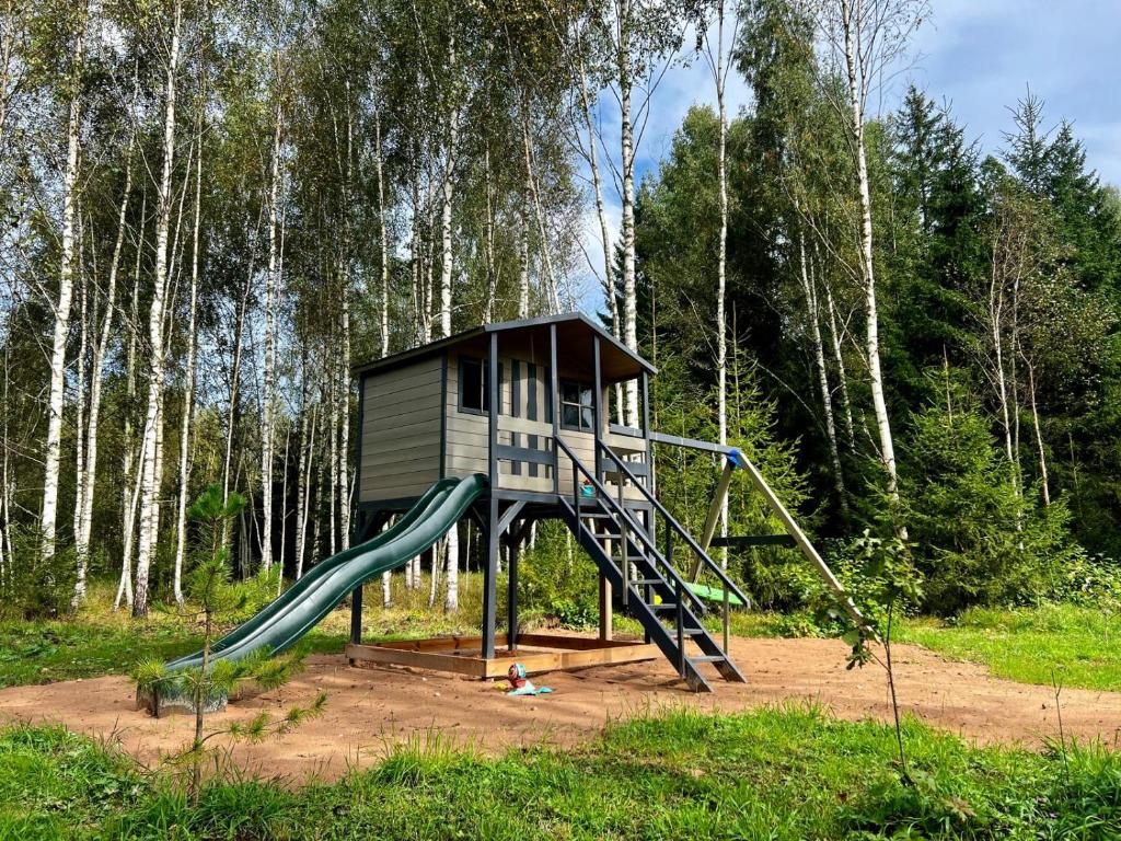 Herní místnost nebo prostor pro děti v ubytování ARKA Puhkemajad