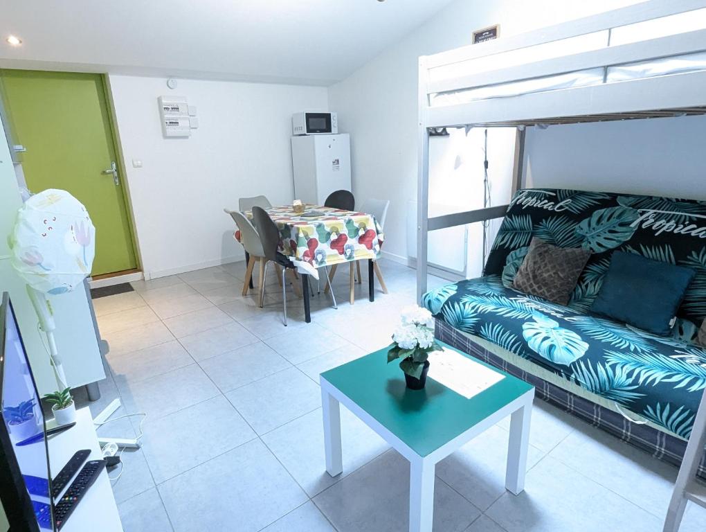 Appartement entier meublé à Beaumont proche Futuroscope et Poitiers Technopole - Appartement - Begane Grond