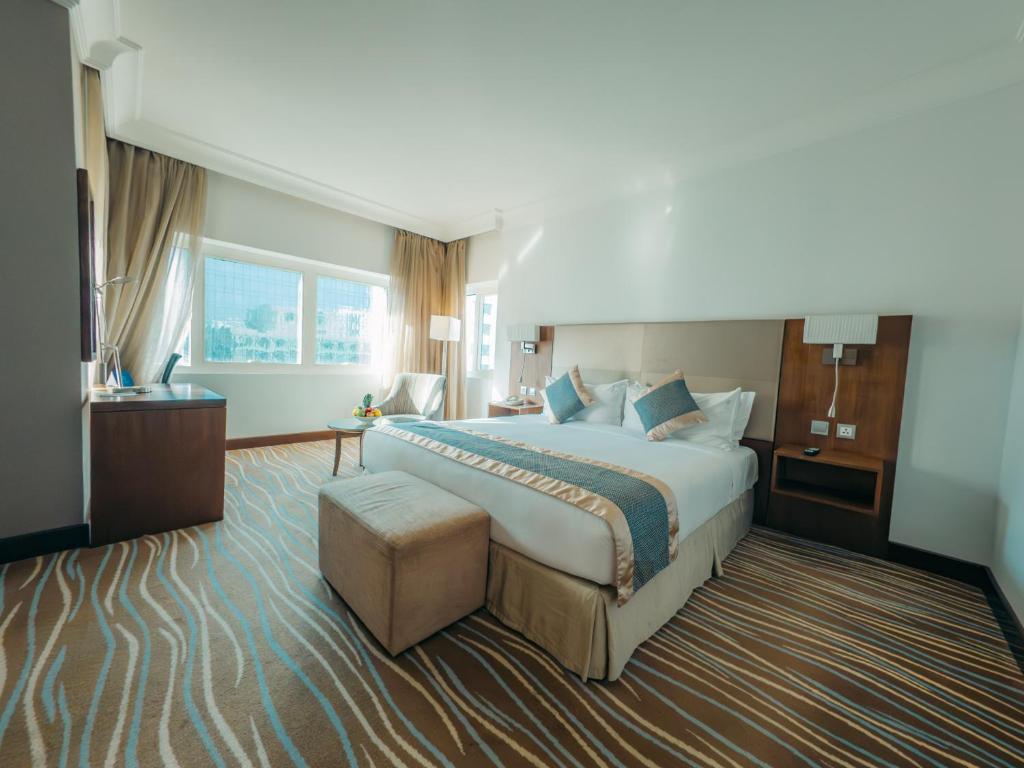 
Club Room with Executive Lounge Access
