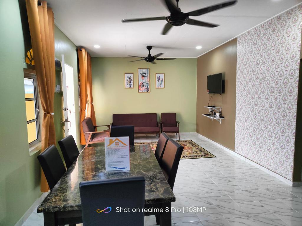 Delisha Homestay Private Pool - Maison Mobile