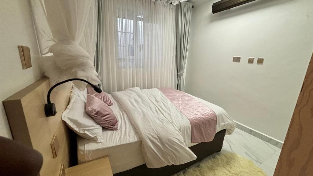 Postel nebo postele na pokoji v ubytování Classic residence juja
