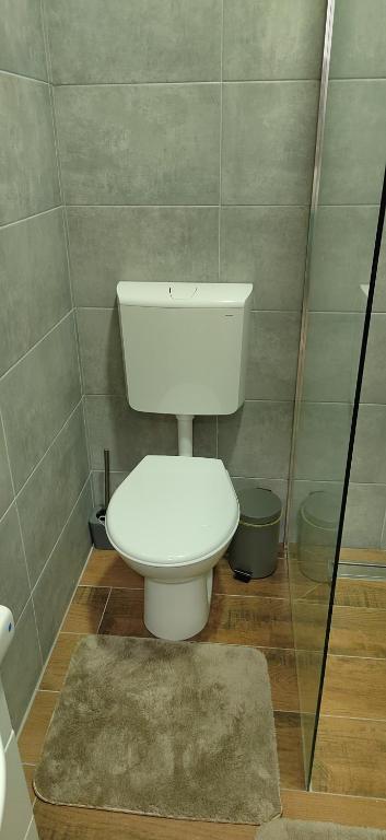 Bagno di Restoran Orijent 5