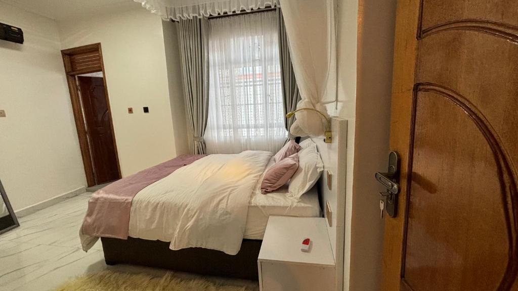 Postel nebo postele na pokoji v ubytování Classic residence juja