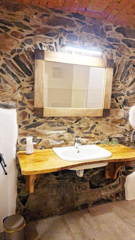Fotografie z fotogalerie ubytování Familien- und Apartmenthotel Lerchenberghof v destinaci Kottmar