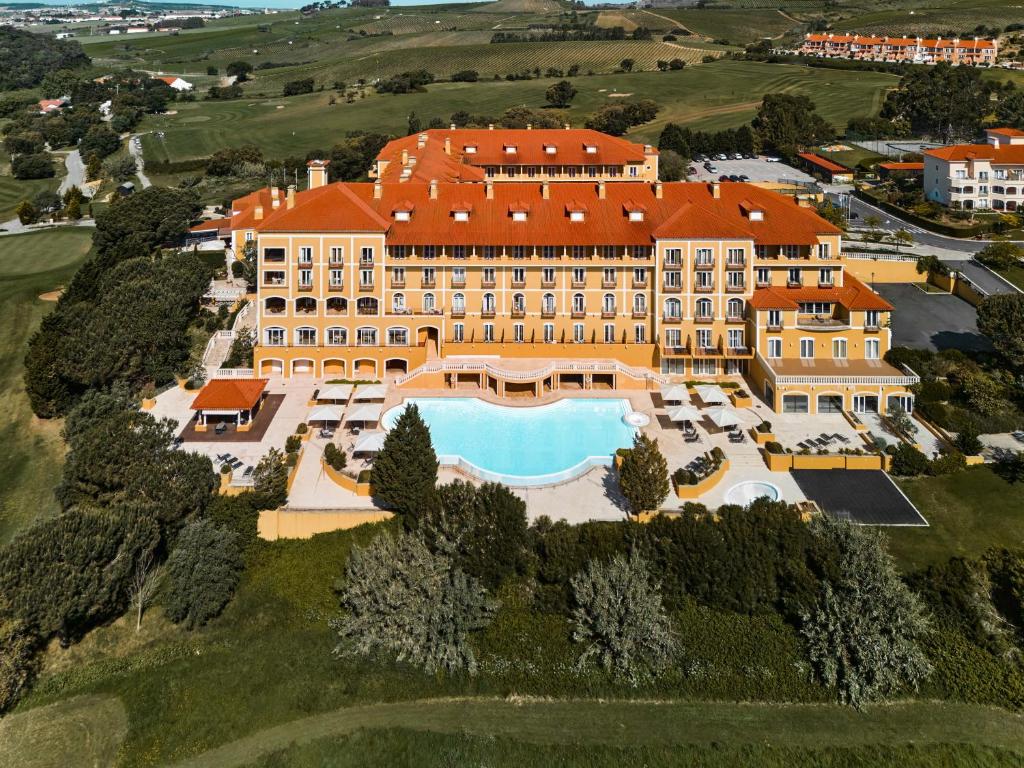 Fachada e área exterior do hotel Dolce CampoReal