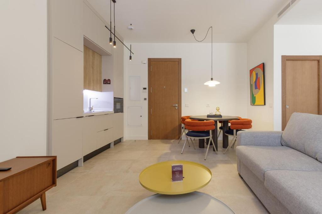 Plaza del Siglo Suites & Boutique Apartments by Caleta Homes - 3