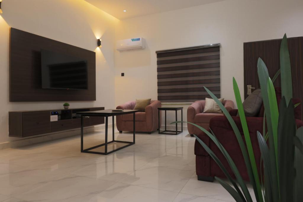 The Blcksite - 3 bedroom apartments in Wuse - Wohnung - Zugang Für Behinderte
