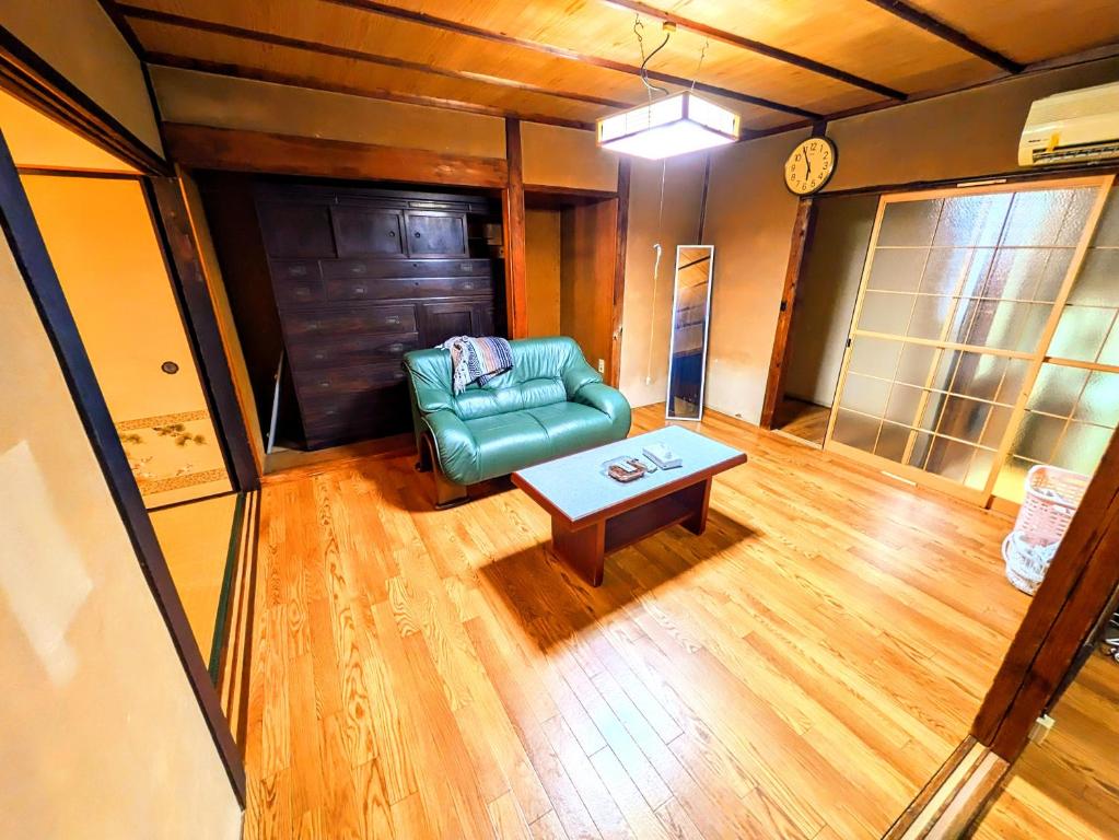 Posezení v ubytování ゲストハウス 汀 Guesthouse NAGISA