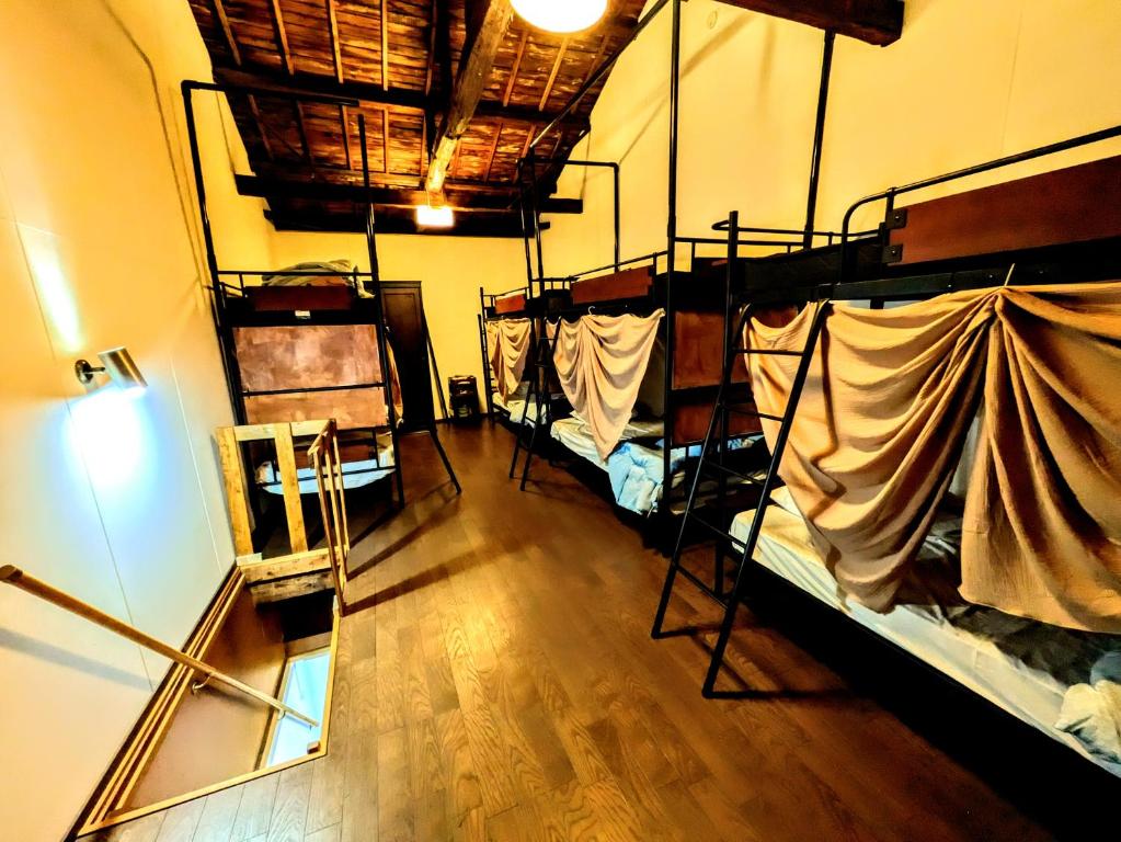 TV a/nebo společenská místnost v ubytování ゲストハウス 汀 Guesthouse NAGISA