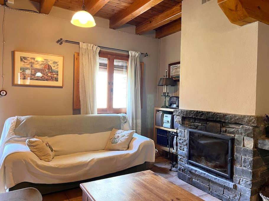 Zona de estar de Casa Rural Martinach - L'Amfitriona