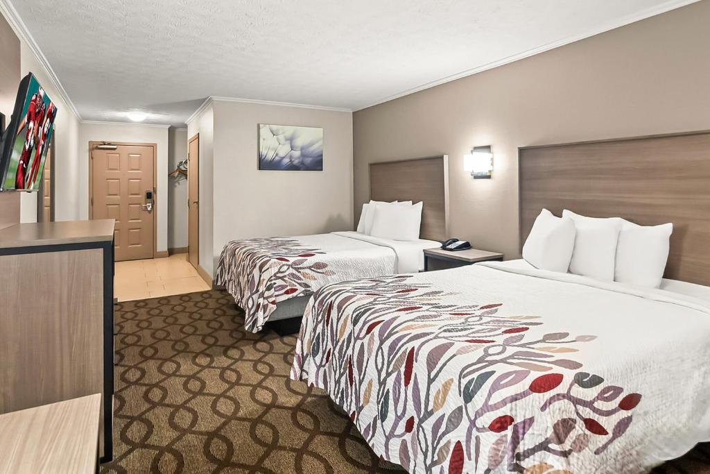 Red Roof Inn & Suites Lexington - Hamburg - Luxe Kamer Met Twee Queensize Bedden Niet Roken