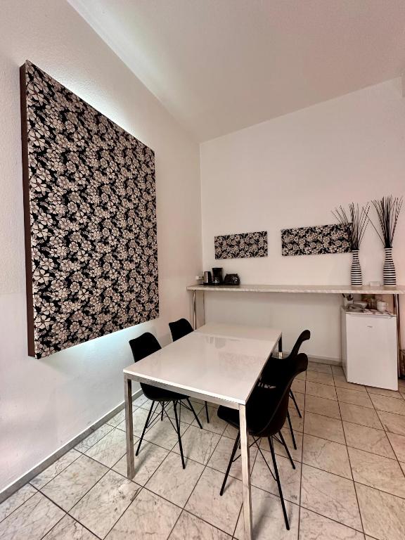 Altstadthotel Hayk am Rhein - Superior Studio Ground Floor No Rhine River View