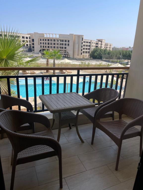 The swimming pool at or close to AlDau Heights Apartments