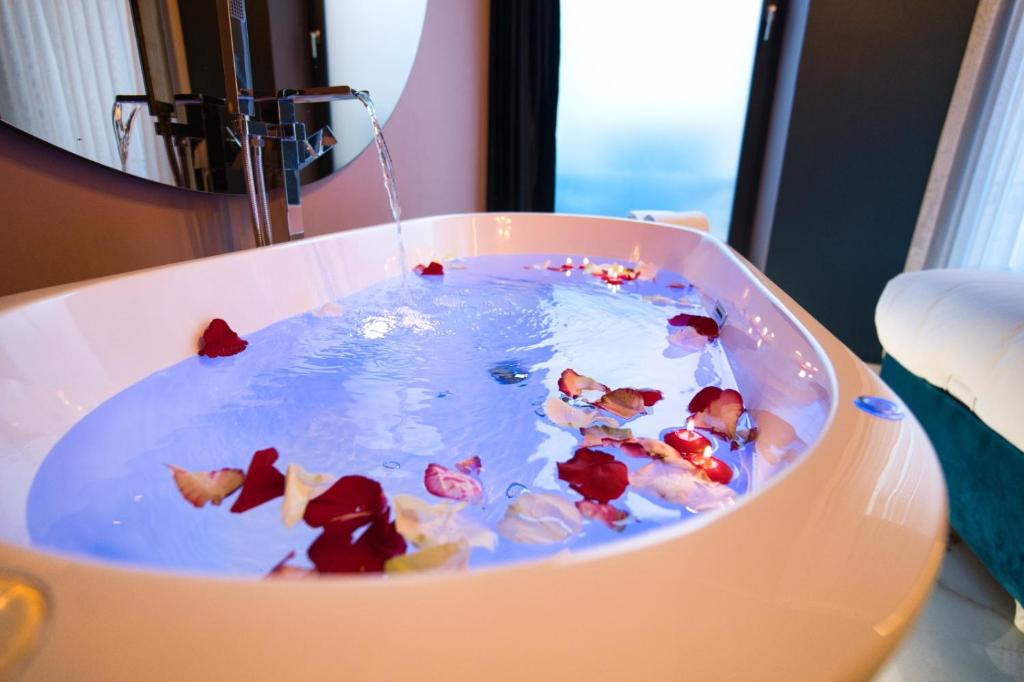 Fotografie z fotogalerie ubytování LiFE VOYAGE RESIDENCE & SPA - Strasbourg's City Center Luxury Experience ve Štrasburku