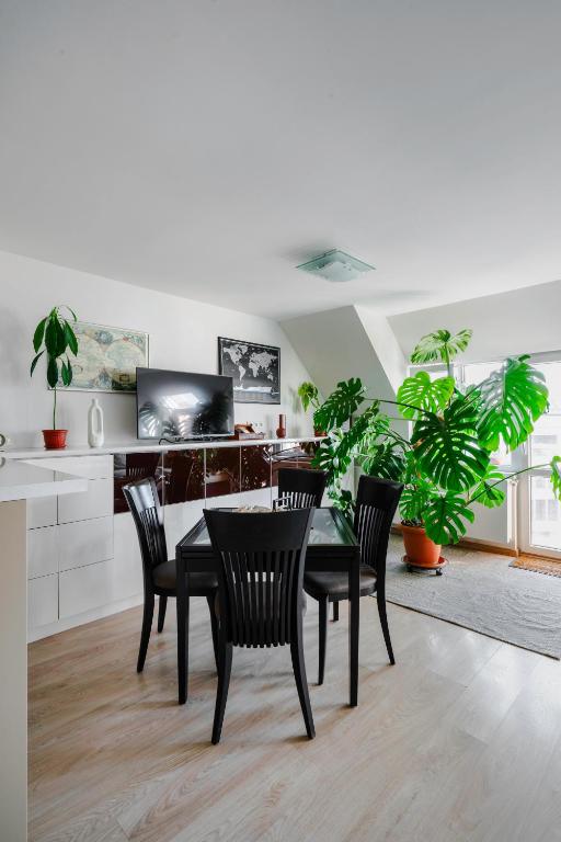 Kuchyň nebo kuchyňský kout v ubytování Spacious 2BD Flat with Secure Free Parking