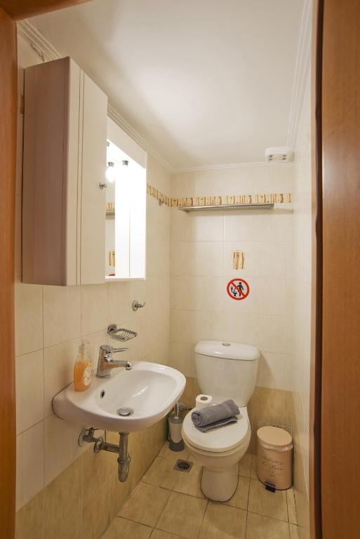 Koupelna v ubytování Seaside Spacious 2 BR, 2BA, Sea view Apt