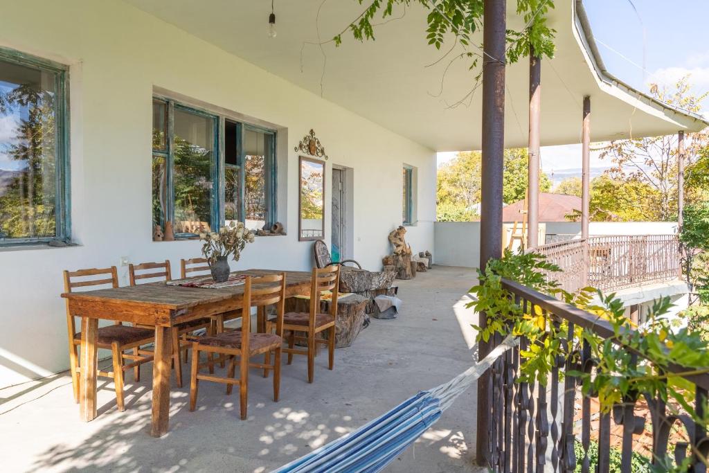 Balkón nebo terasa v ubytování Art Rooms Garni B&B