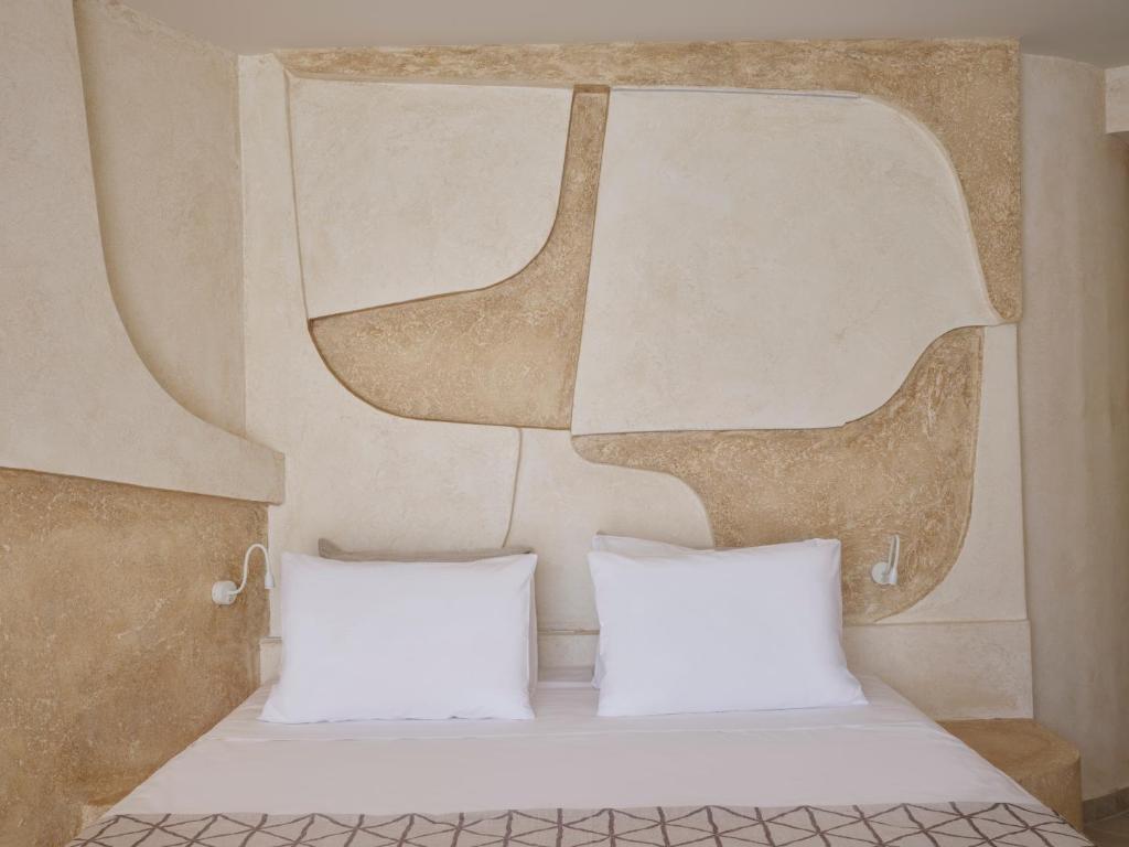 Heyday Luxury Suites - 9