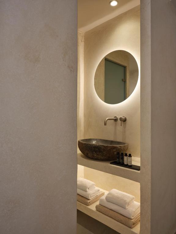 Heyday Luxury Suites - 12