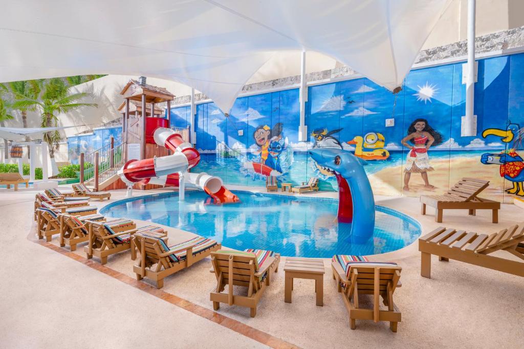 Bazén v ubytování GR Solaris Cancun - All Inclusive nebo v jeho okolí