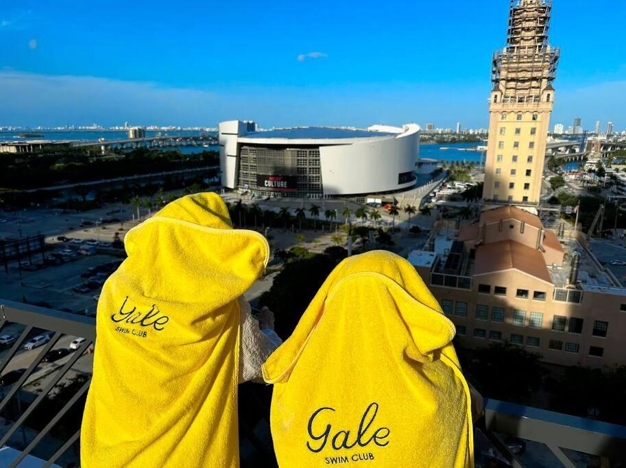 Miami Luxe Sky 27, Walk to FIFA Fest, Waterfront Balcony, Stunning Water & City Lights View, Resort Pool,Gym,Spa Restaurants photo