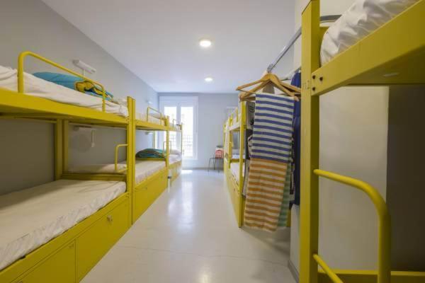 HeyLola! Hostel - Bunk Bed In Female Dormitory Room