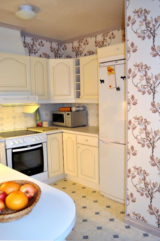 Kuchyň nebo kuchyňský kout v ubytování Rosa Huset Osebol