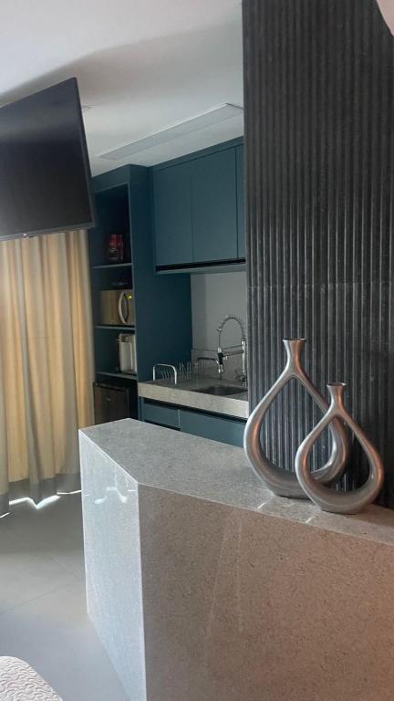 Kuchyň nebo kuchyňský kout v ubytování LUXUOSO APARTAMENTO BEIRA-MAR COM SACADA em MACEIÓ