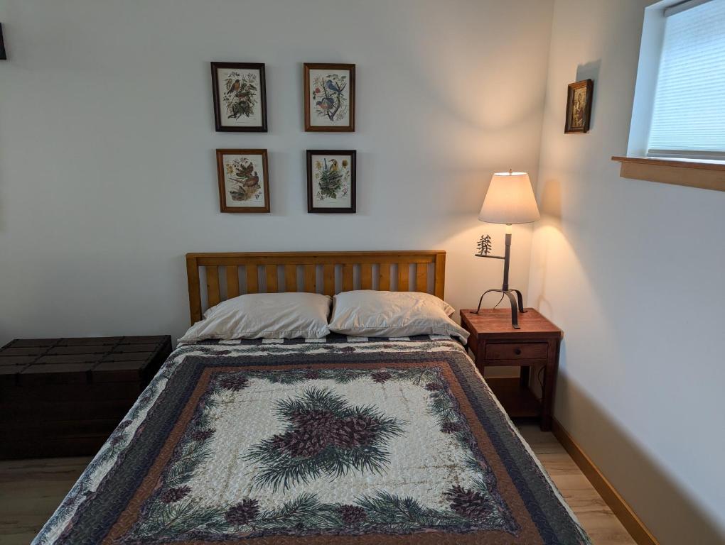 Postel nebo postele na pokoji v ubytování Gnome Home