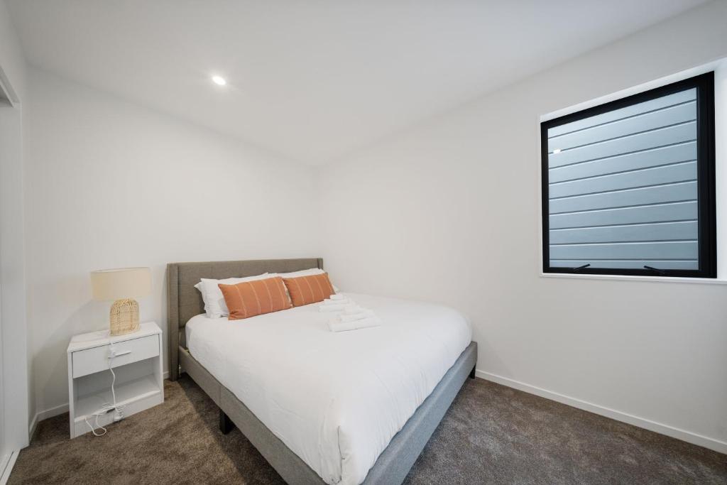 West Harbour Modern 4-Bedroom Retreat - Resim 26