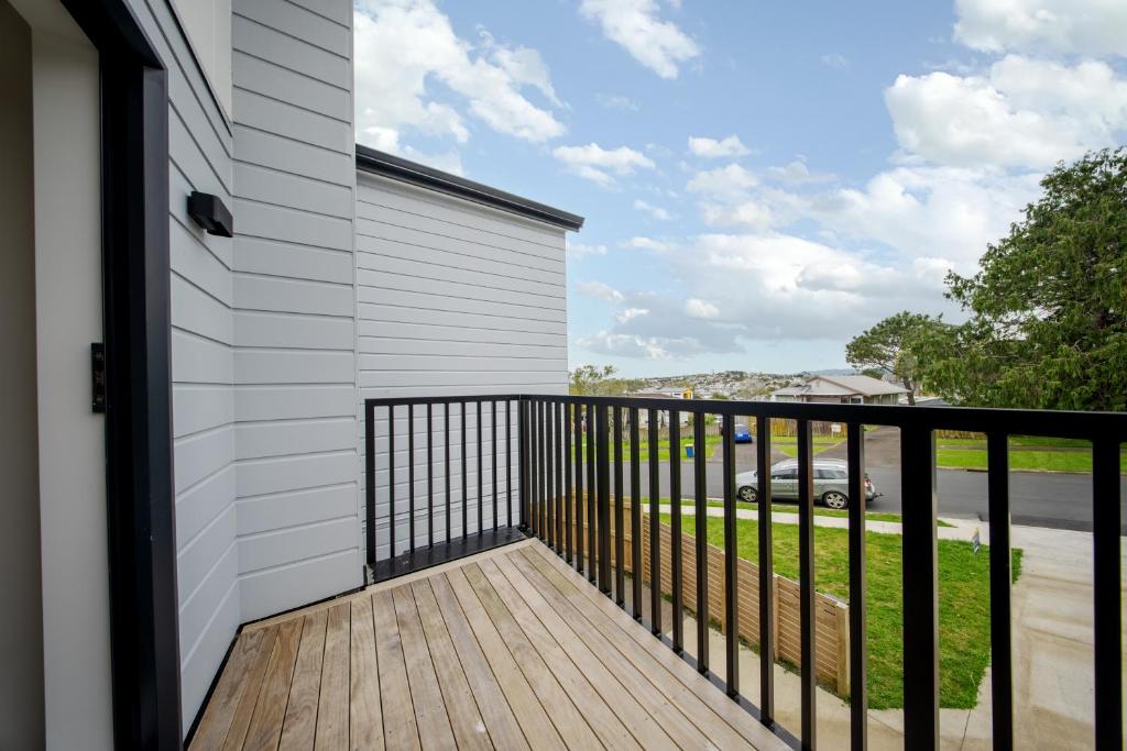 West Harbour Modern 4-Bedroom Retreat - Resim 31