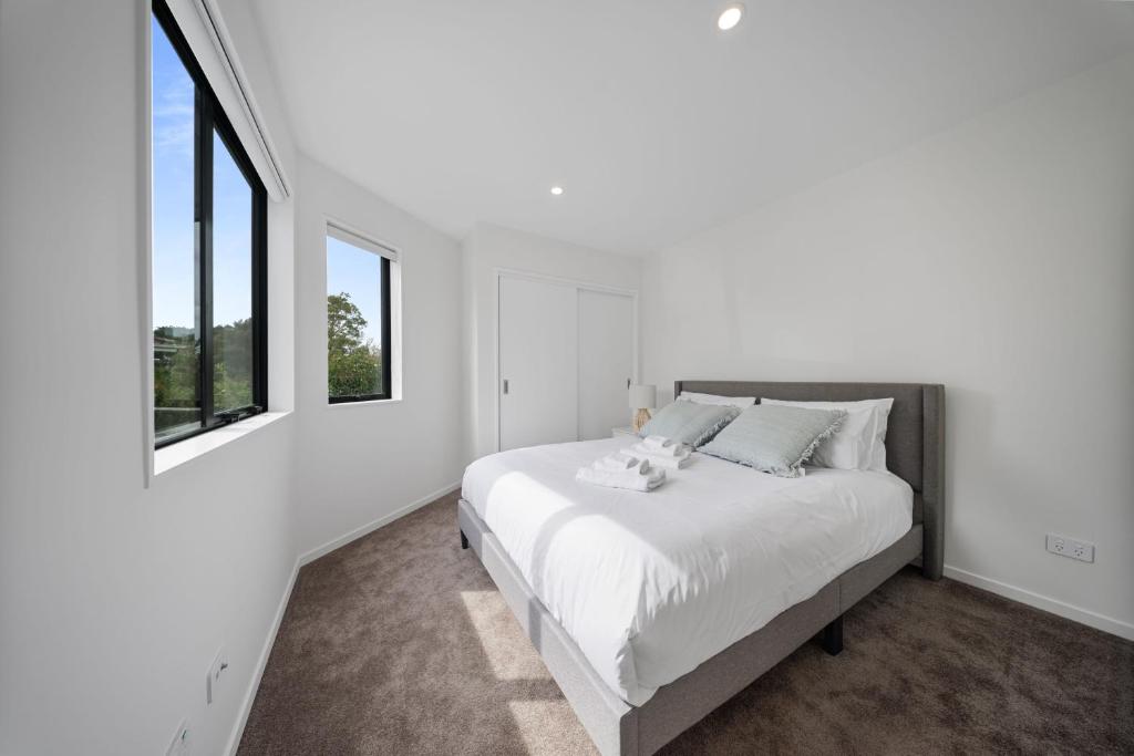 West Harbour Modern 4-Bedroom Retreat - Resim 7